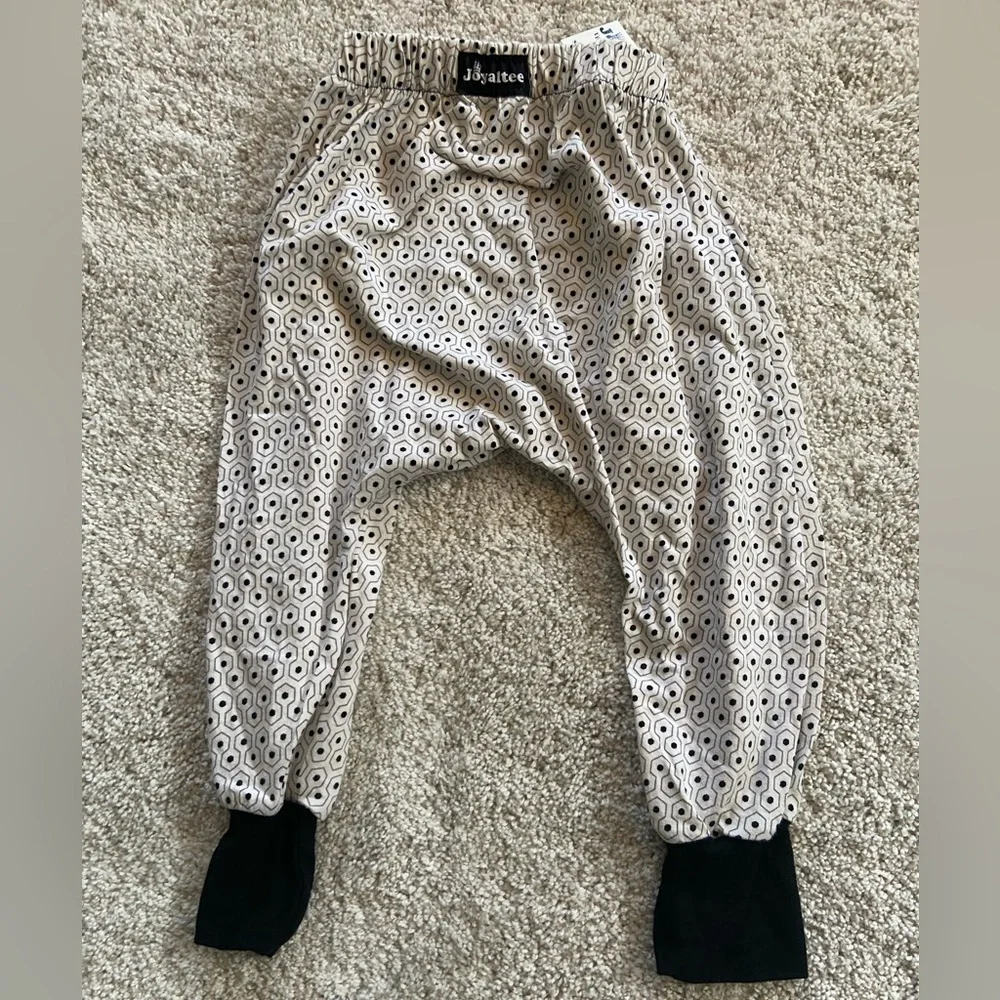 NWT Joyaltee harem pant 3T. Black and White. - Picture 2 of 3